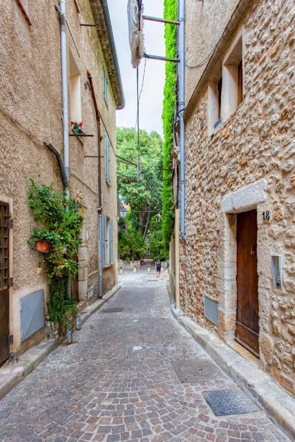 2-Star Apartment Close To Beaches And All Amenities Antibes Exteriér fotografie
